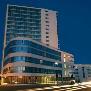 Metro Airport Apartmán